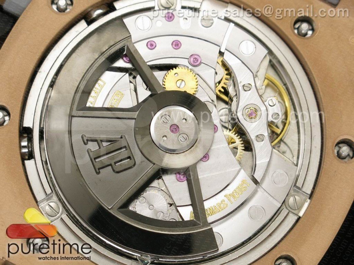 Royal Oak Offshore LeBron James Cermet - immagine 16